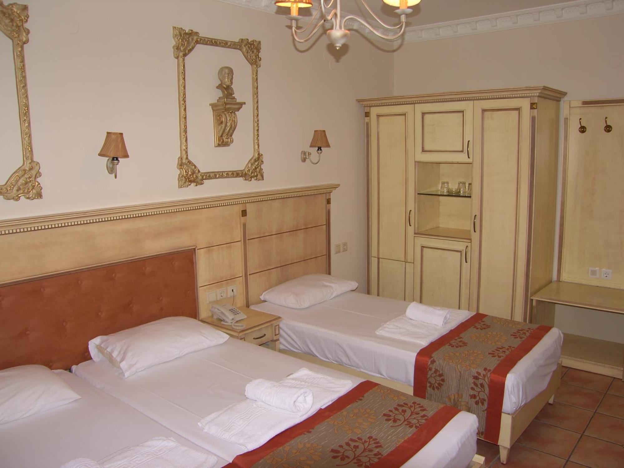 Parthenon Art Hotel Olympiakí Aktí Habitación foto